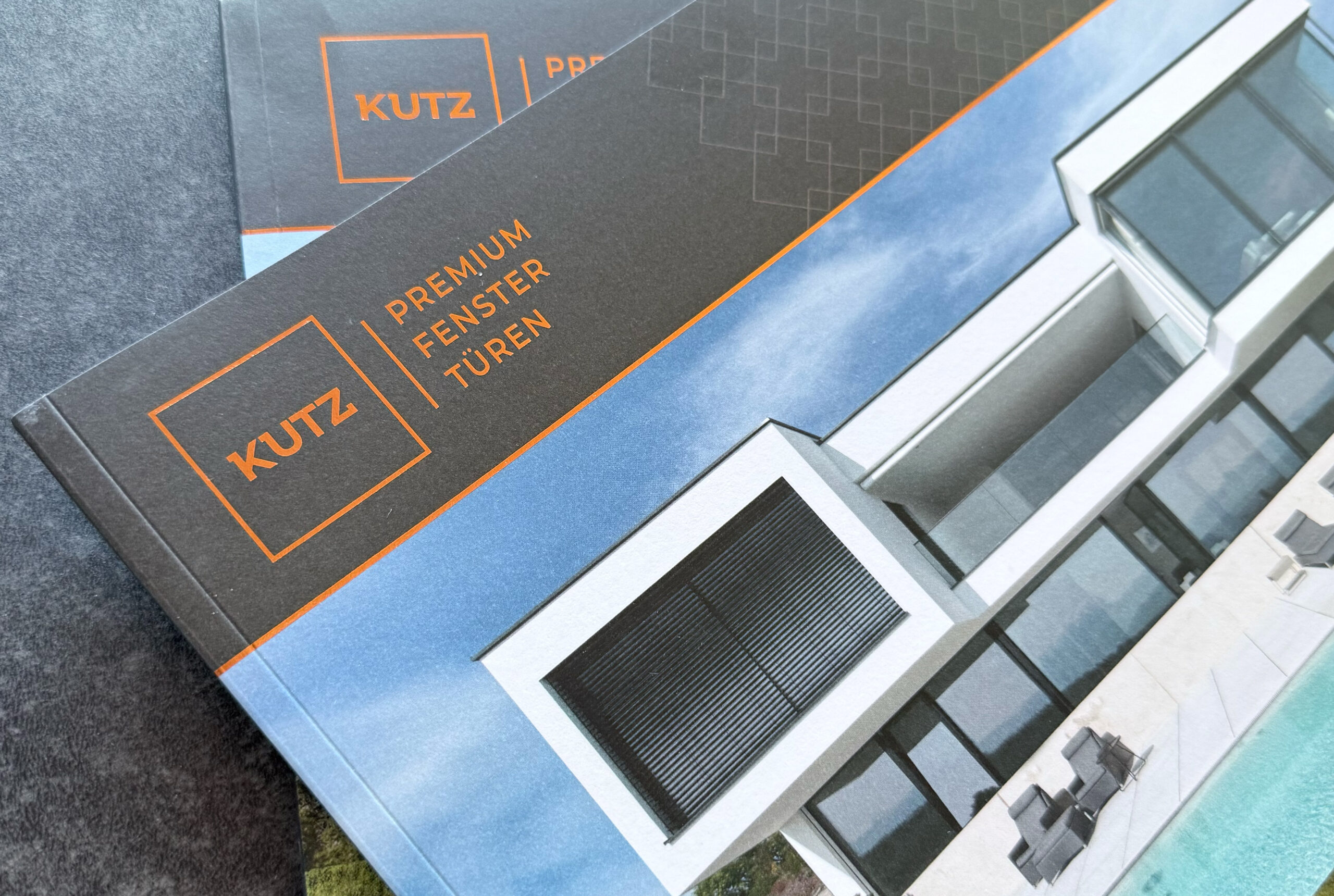 Kutz Premium Broschüre Fenster, Haustüren und Fensterbeschattung Coverbild